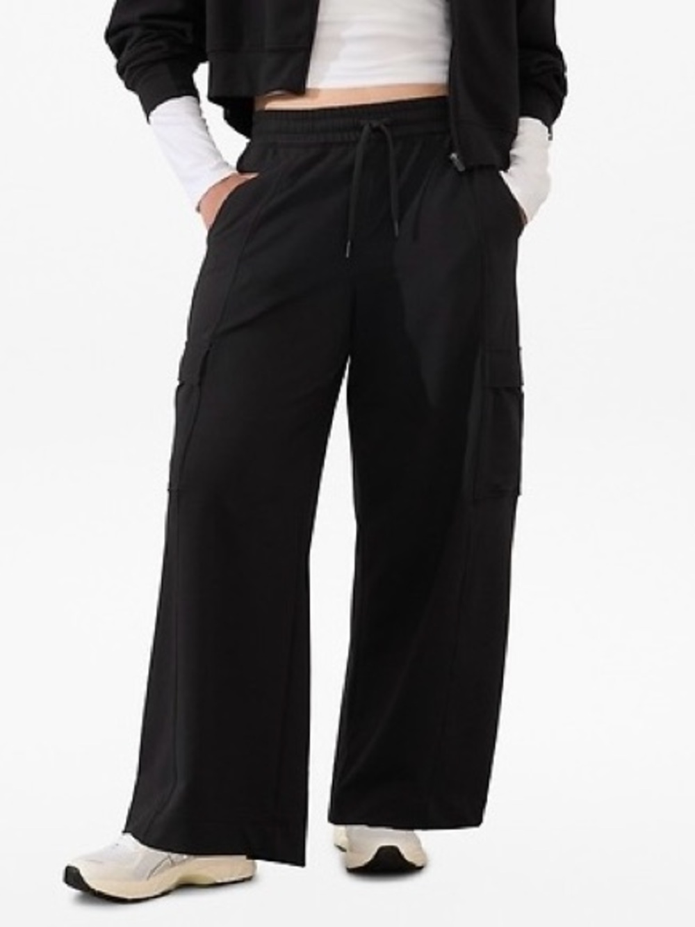 Athleta Retroterry High Rise Wide Leg Cargo Pant Pants in Black Medium